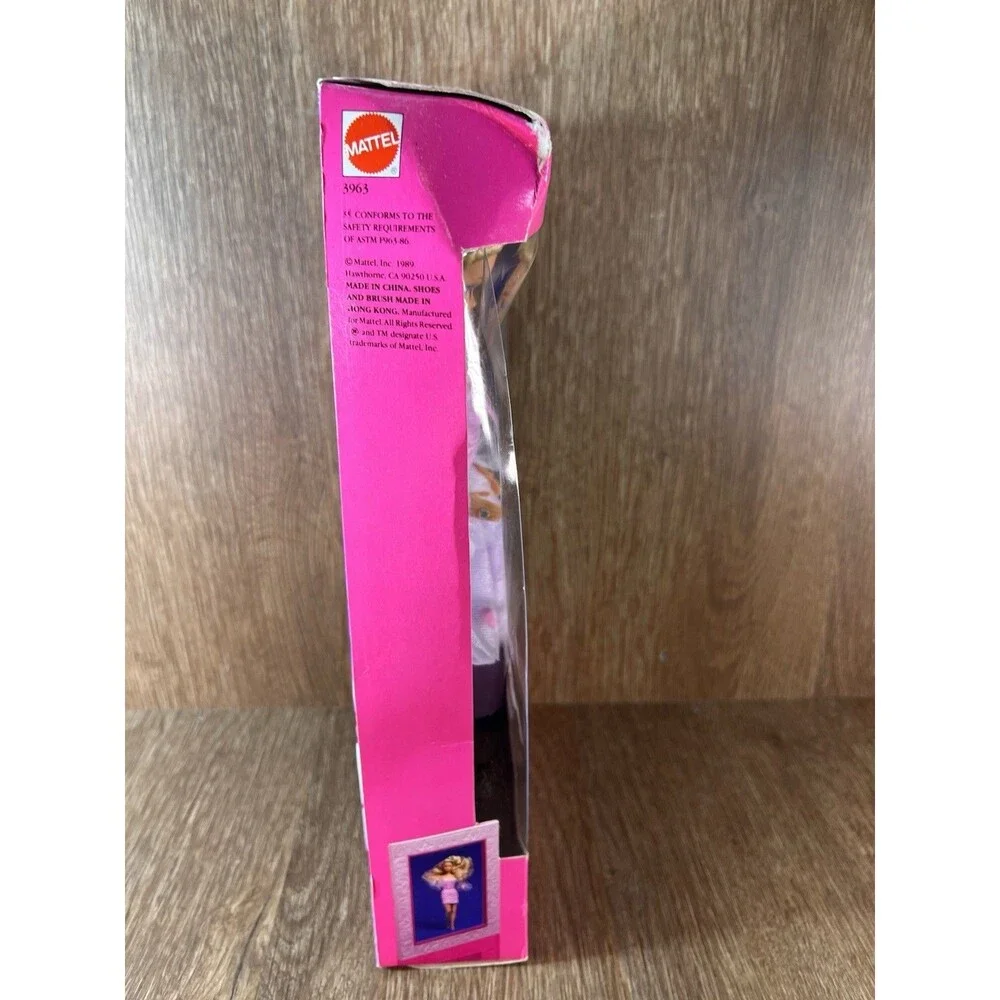Vintage 1989 Mattel Lavender Looks Barbie Doll #3963 Original Box